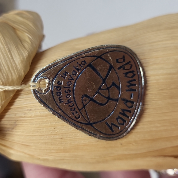 Vintage Hand-Made Corn Husk Doll Czechoslovakia Woman Carrying Sticks - Picture 6 of 10